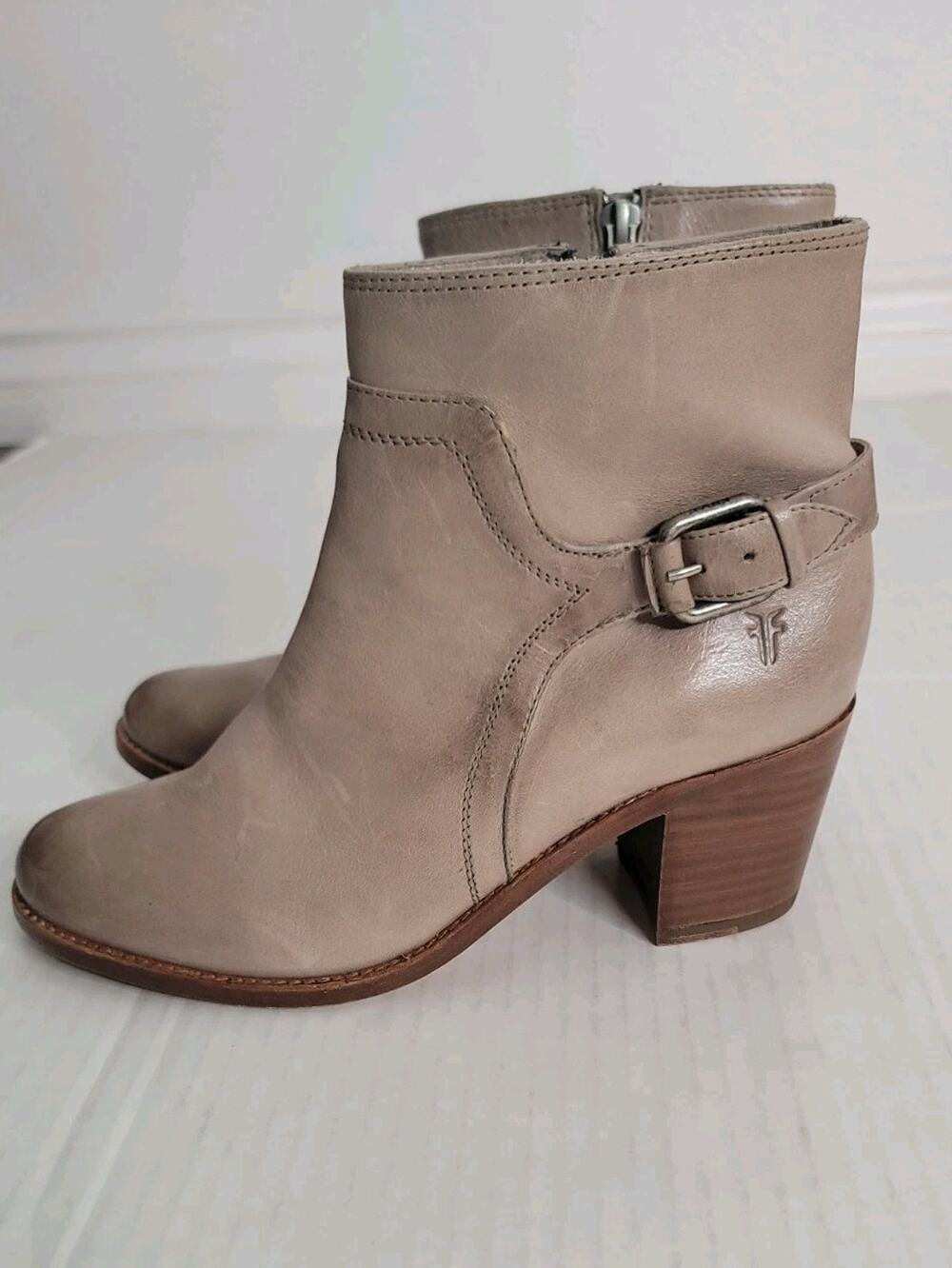 FRYE Heel Booties Sz 8.5 B Faw Nude Distressed 3474167 Punk Grunge Steampunk